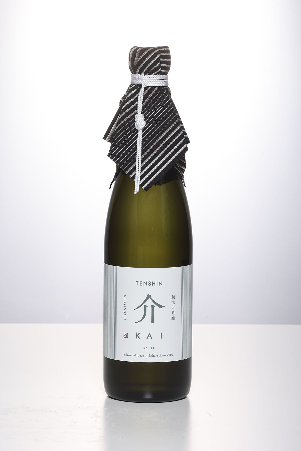 天心 介 BASIC 無彩キュービック 720ml